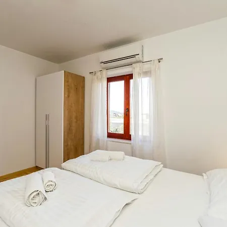 וילה Slavica Zadarvillas סבטי פיליפ אי ג'קוב