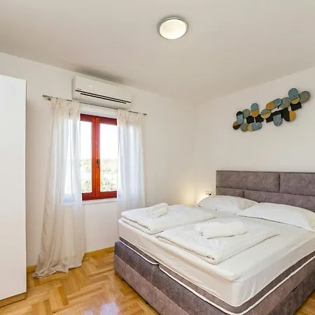 Slavica Zadarvillas וילה