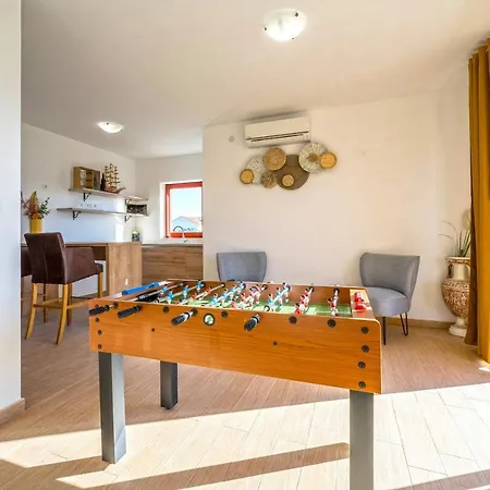 Slavica Zadarvillas *