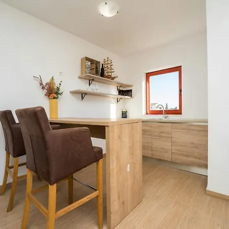 فيلة Slavica Zadarvillas