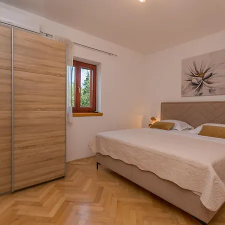 Slavica Zadarvillas *