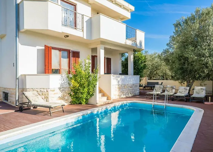 Slavica Zadarvillas *